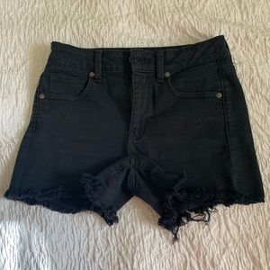 American Eagle Black Hi-Rise Jean Shorts!